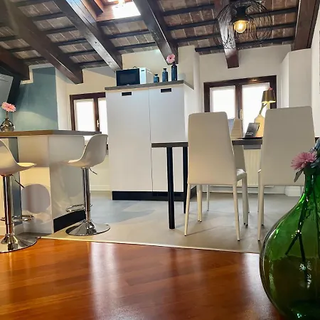 Starago Attic - Elegante Mansarda In Centro Storico Appartamento Gorizia