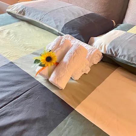 Starago Attic - Elegante Mansarda In Centro Storico 戈里齐亚