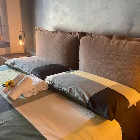 Starago Attic - Elegante Mansarda In Centro Storico Appartamento