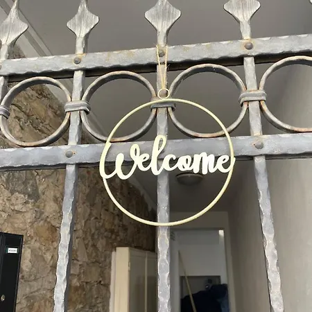 Starago Attic - Elegante Mansarda In Centro Storico 戈里齐亚